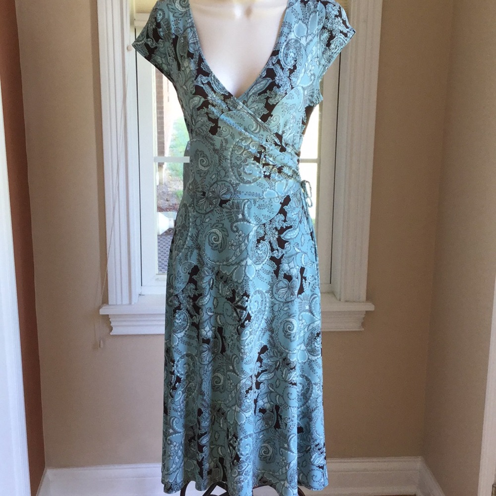 EUC stretchy knit dress w/Shirred Tie detail